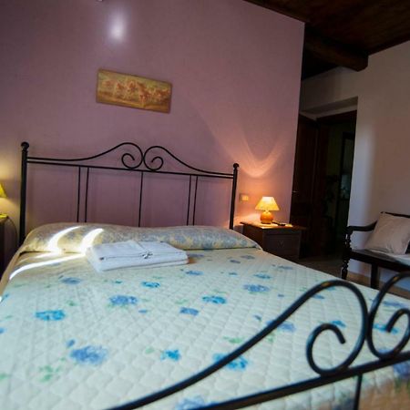 Hôtel Agriturismo Il Podere à Petrignano Extérieur photo