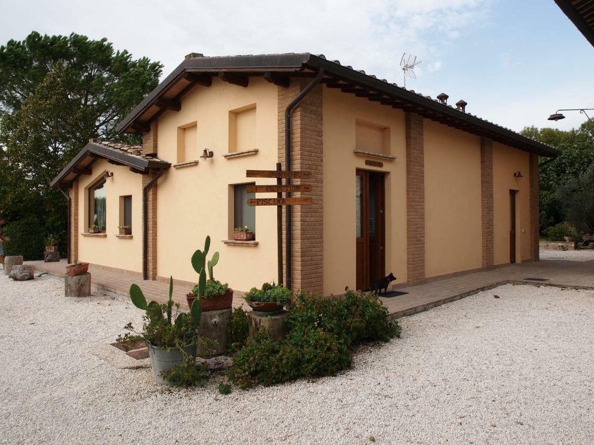 Hôtel Agriturismo Il Podere à Petrignano Extérieur photo