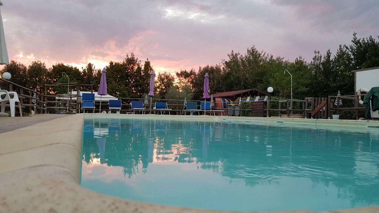 Hôtel Agriturismo Il Podere à Petrignano Extérieur photo