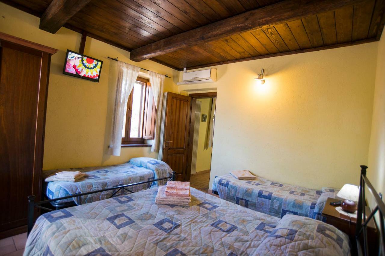 Hôtel Agriturismo Il Podere à Petrignano Extérieur photo